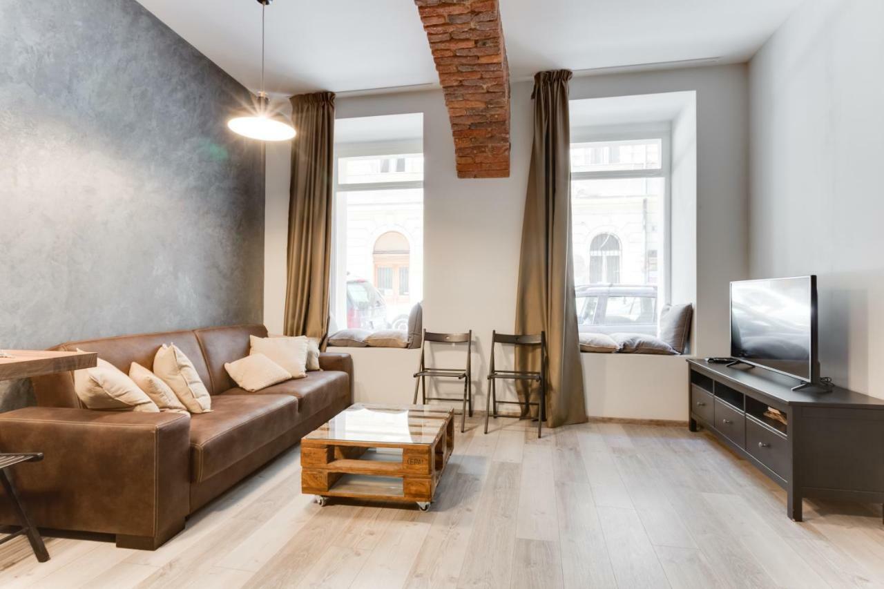Lovely Apartments Heart Of Prague Exterior photo